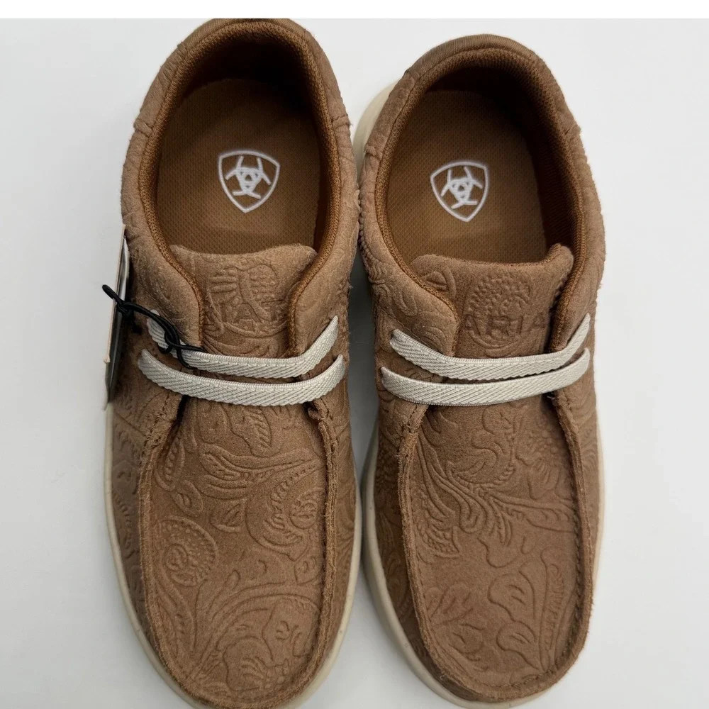 Ariat Hilo Kids Youth 12 Tan Floral Emboss Leather Slip On Shoes NWT
